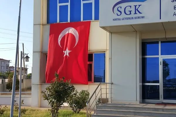 SGK Ayvalik Şubesi - Resim 8