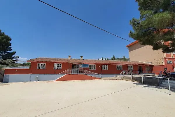 80. Yıl Aşağı Aktepe İlkokulu Ortaokulu - Resim 3