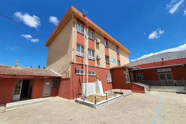 80. Yıl Aşağı Aktepe İlkokulu Ortaokulu - Resim 1