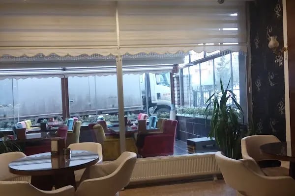 Lezzet'i Hicaz Künefe Kadayıf Baklava Karapürçek şube: - Resim 6