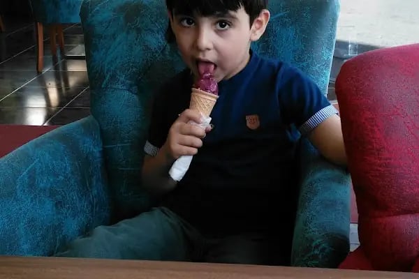 Lezzet'i Hicaz Künefe Kadayıf Baklava Karapürçek şube: - Resim 16