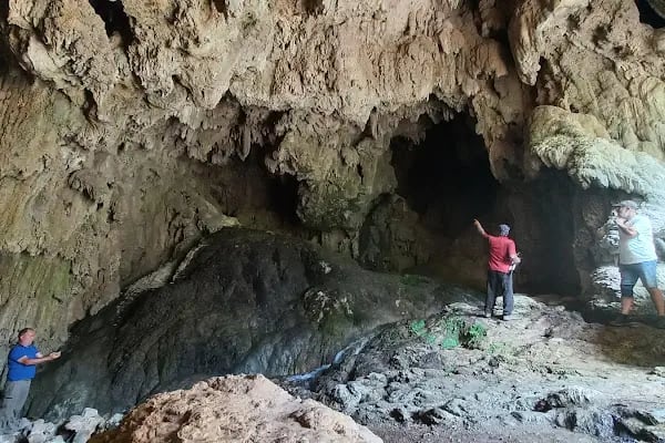 Savruk Mağarası ve Şelalesi - Resim 11