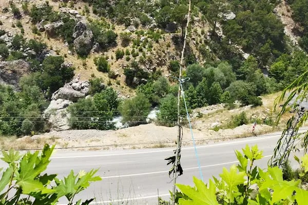 Savruk Mağarası ve Şelalesi - Resim 8