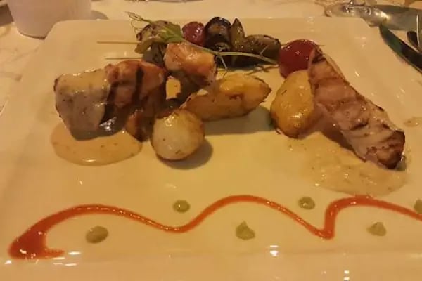 Emerald Garden Restaurant - Resim 20
