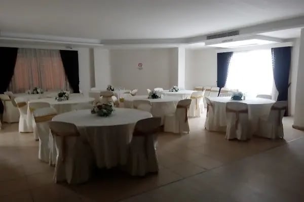Nesli Bahar Düğün ve Toplantı Merkezi - Resim 2