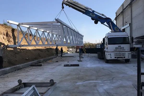 Bergama Dikili Çandarlı Ayvalık Kınık Forklift Vinç Kiralama Hizmetleri - Resim 5