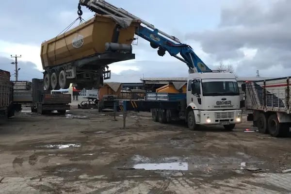 Bergama Dikili Çandarlı Ayvalık Kınık Forklift Vinç Kiralama Hizmetleri - Resim 3