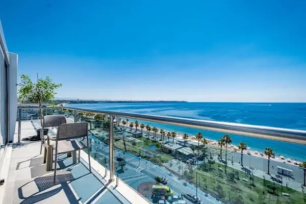 PEARLY HOTEL - Resim 1
