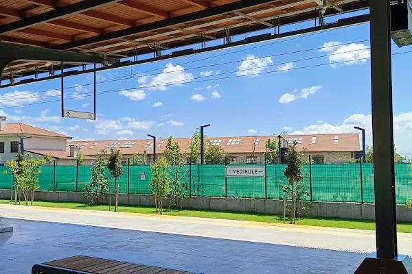Yedikule tren istasyonu - Resim 18
