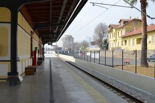 Yedikule tren istasyonu - Resim 3