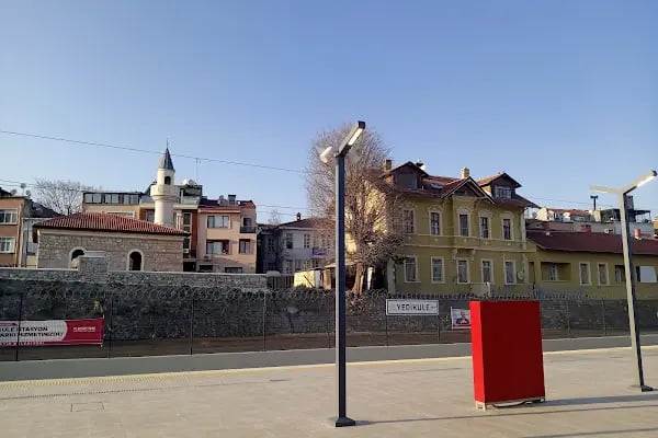 Yedikule tren istasyonu - Resim 8