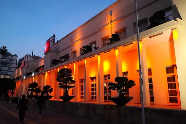 Adana Büyükşehir Belediyesi Tiyatro Salonu - Resim 10