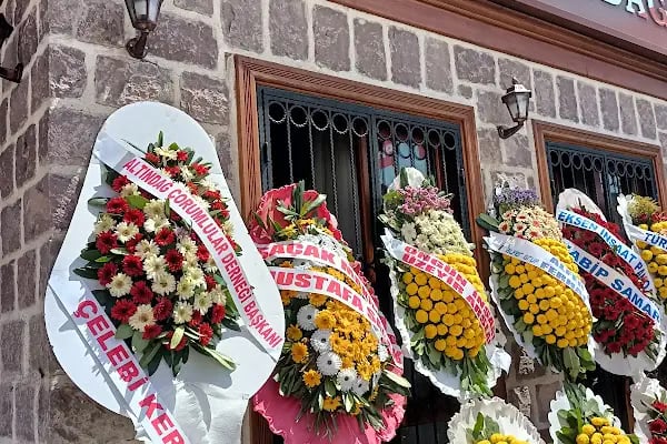 ÇİÇEKÇİ AYŞE - Resim 12