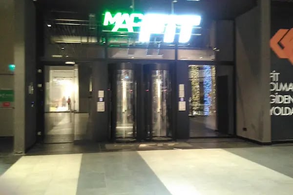 MACFit Point Bornova - Resim 6