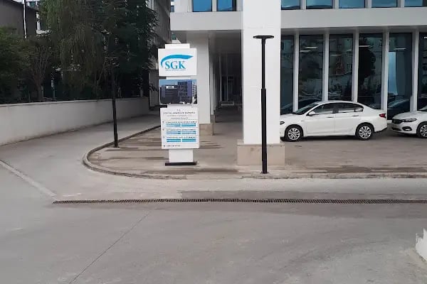 Zeytinburnu SGK Sosyal Güvenlik Merkezi - Resim 11