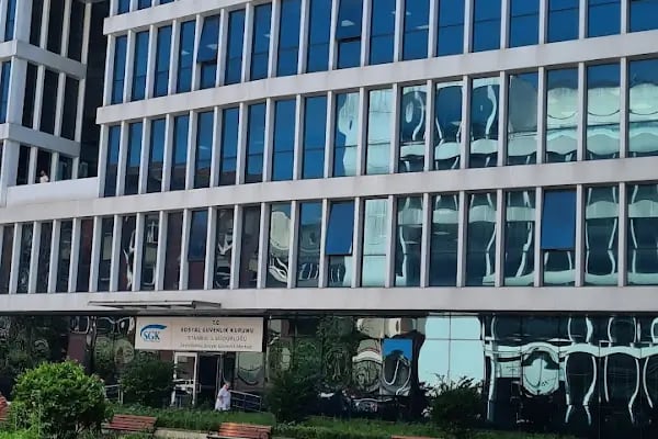 Zeytinburnu SGK Sosyal Güvenlik Merkezi - Resim 2