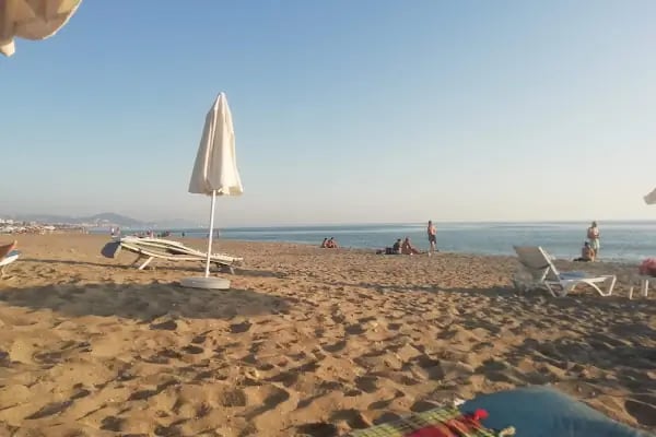 Oba beach - Resim 5