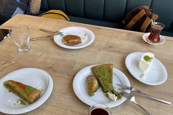 ÇELEBİZADE BAKLAVA, KÜNEFE VE KATMER - Resim 10
