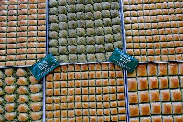 ÇELEBİZADE BAKLAVA, KÜNEFE VE KATMER - Resim 5