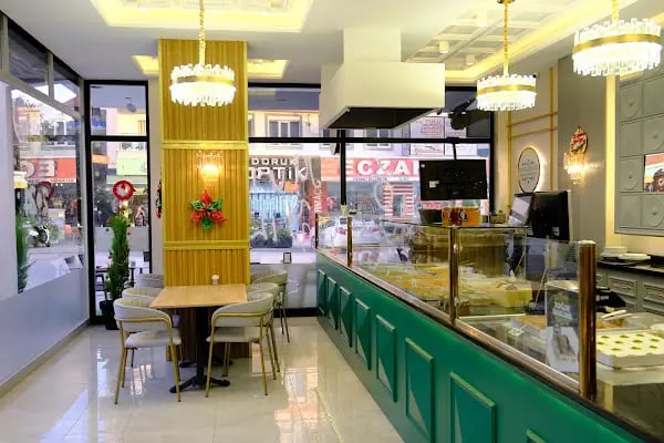 ÇELEBİZADE BAKLAVA, KÜNEFE VE KATMER - Resim 2