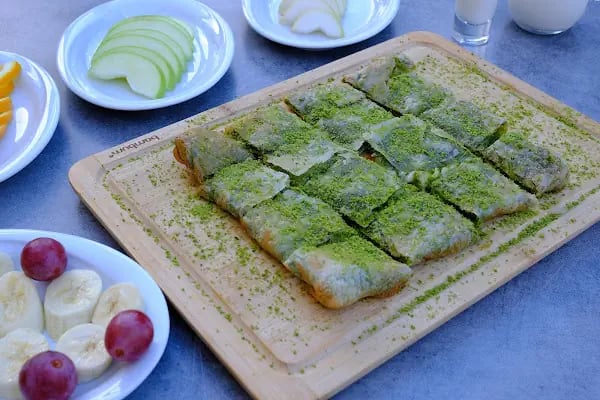 ÇELEBİZADE BAKLAVA, KÜNEFE VE KATMER - Resim 12