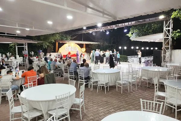 Bahçebaşı kır düğün salonu ve davet nişan evi - Resim 2