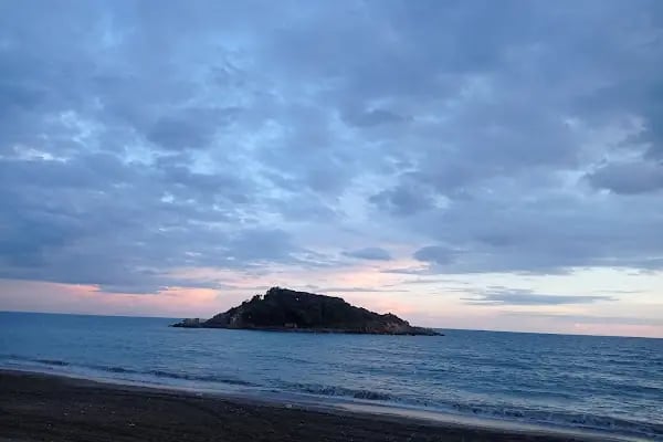 Aydıncık kamp alanı - Resim 13