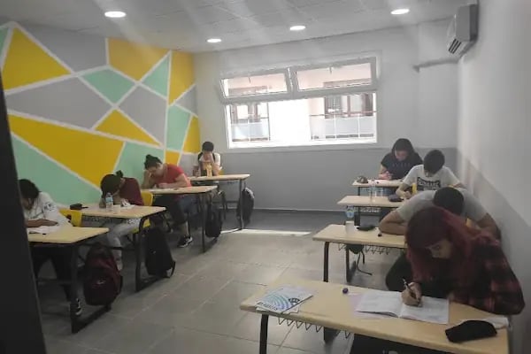 Polinom Eğitim Kurumları Buca, YKS LGS Kursu, Özel Ders - Resim 3