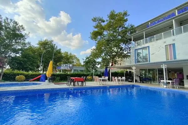 Limnades Hotel - Resim 4