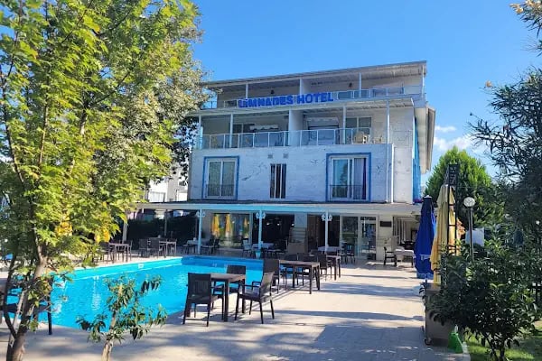 Limnades Hotel - Resim 1