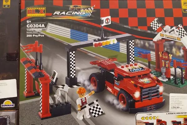 Toyzz Shop Forum Çamlık - Resim 9