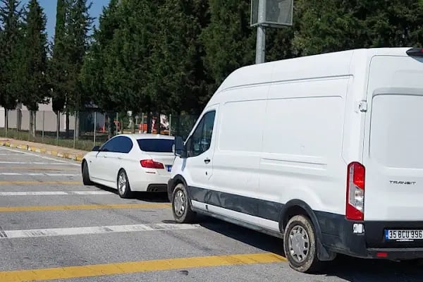 BORNOVA AÇIK LASTİKCİ - Resim 17