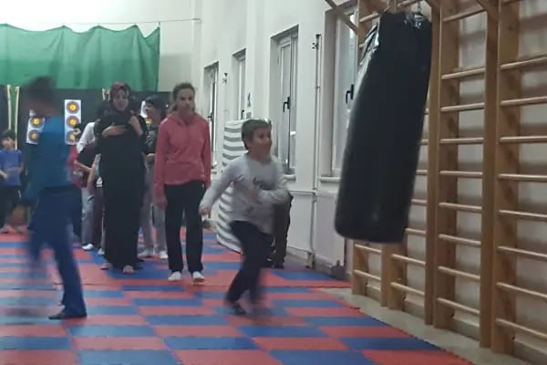 İnegol Belediyesi Kapalı Spor Salonu - Resim 14