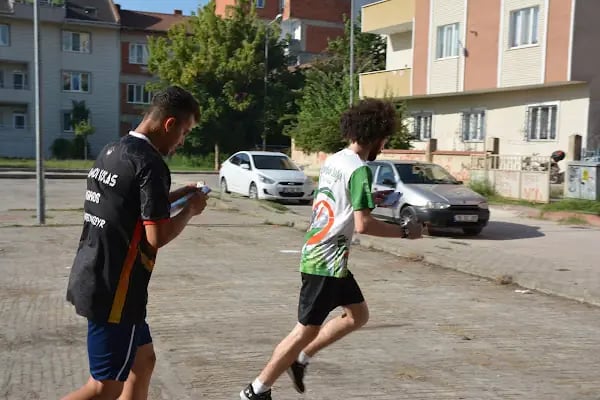İnegol Belediyesi Kapalı Spor Salonu - Resim 18
