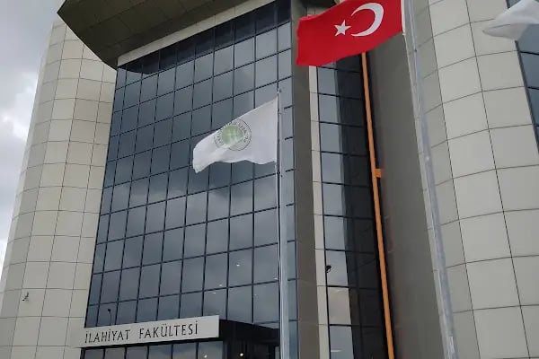 Kocaeli Üniversitesi İlahiyat Fakültesi - Resim 9