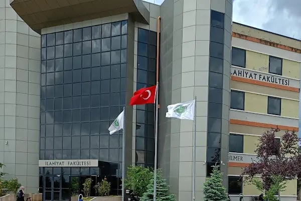 Kocaeli Üniversitesi İlahiyat Fakültesi - Resim 8
