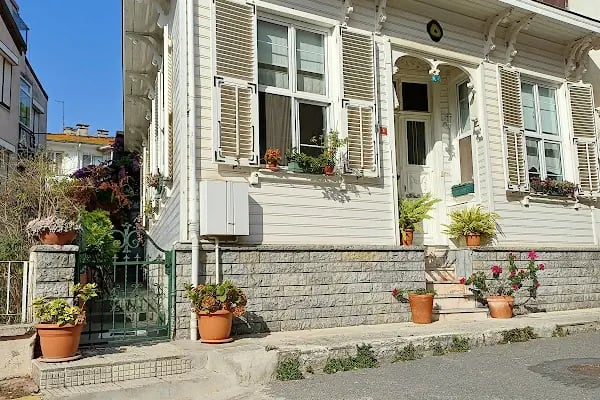 Burgazada Sait Faik Abası Yanık İlköğretim Okulu - Resim 18