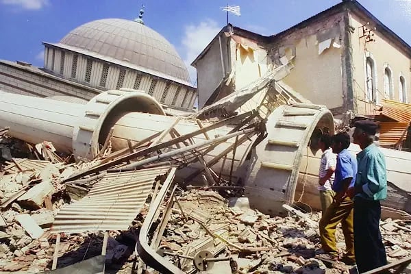Deprem Kültür Müzesi - Resim 14