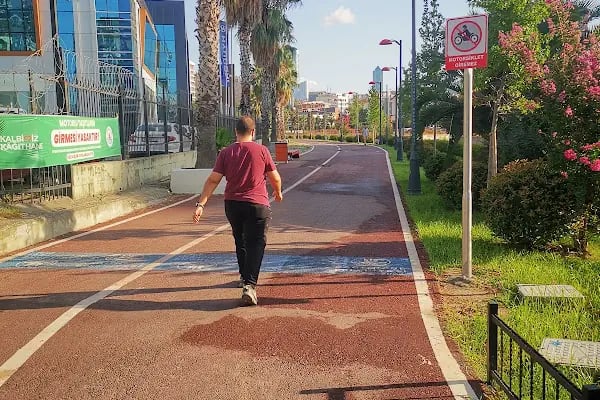 Kağıthane Belediyesi Yeşil Vadi Bisiklet ve Yürüyüş Yolu - Resim 6