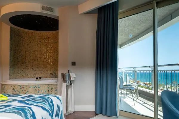 Royal Wings Hotel - Resim 18