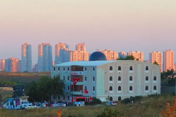 Pir Sultan Abdal Kültür Derneği Eyüp Şubesi Alibeyköy Cem Evi &amp; Kültür Merkezi - Resim 2