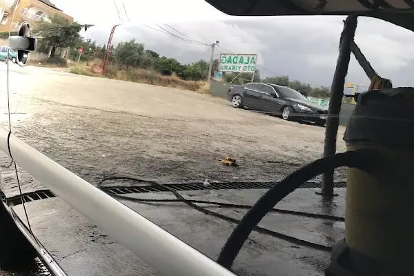 Aladağ self servis oto yıkama - Resim 12