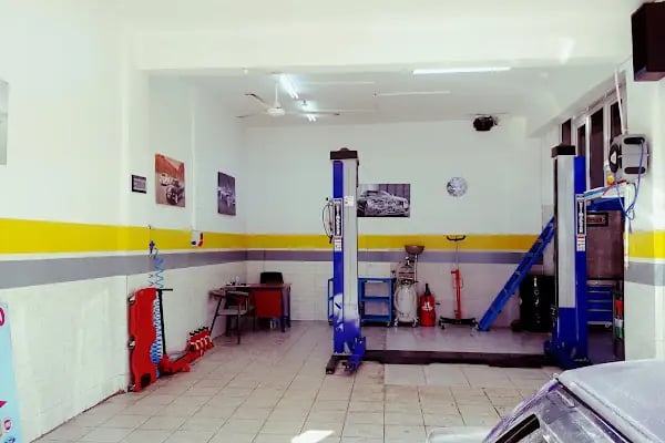 Kutay Oto tamir bakım servisi - Resim 19