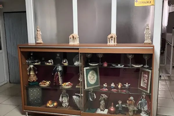 Aydın Efeler Halk Eğitim Merkezi Ve Akşam Sanat Okulu - Resim 12
