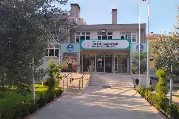 Aydın Efeler Halk Eğitim Merkezi Ve Akşam Sanat Okulu - Resim 1