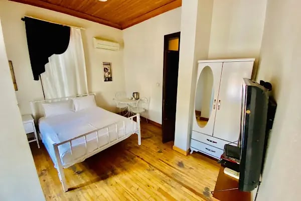 Pastor Historical Apart Hotel - İzmir Günlük Kiralık Ev - Resim 2