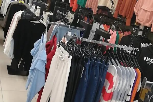 Podium boutique akcay - Resim 18