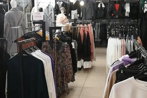 Podium boutique akcay - Resim 12