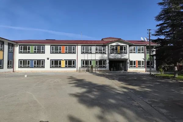 Akşehir Doğrugöz Namık Kemal Ortaokulu - Resim 3