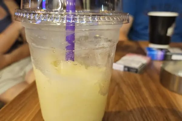 Asmalı Konak Cafe &amp; Bar - Resim 5